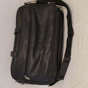 Black Fullgrain Cowhide Leather Expandable Travel Bag